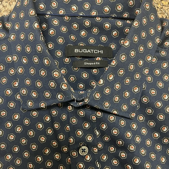 Bugatchi Shaped Fit Button up - Picture 2 of 4